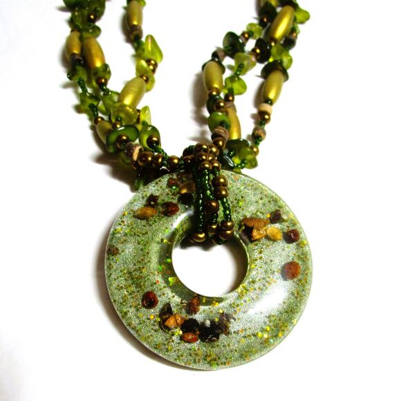 Pendant Necklace and Earring Set Emerald and Gold Beads and Gemstones 14 Inches - Picture 2 of 6